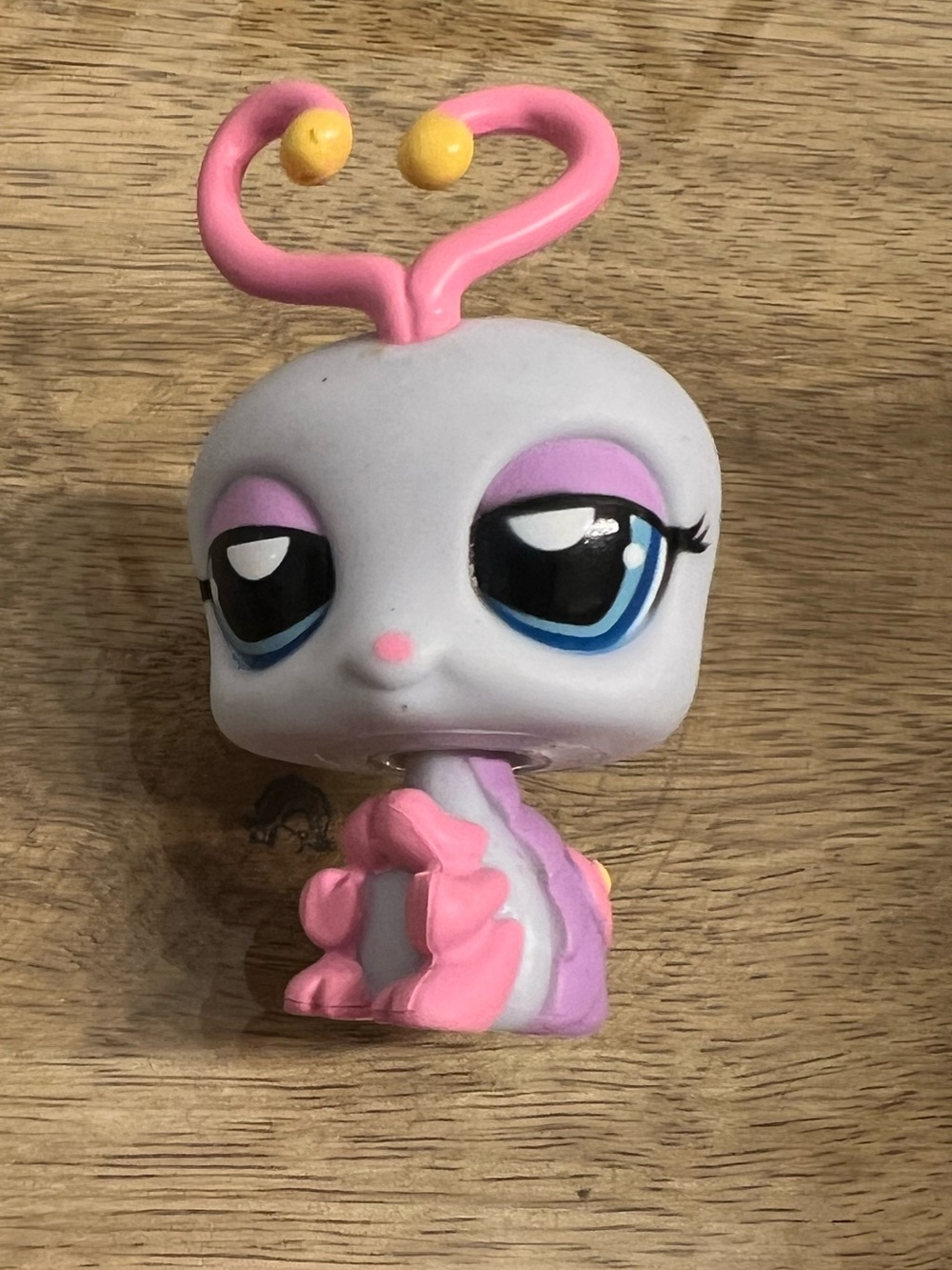 (LPS) Littlest Pet Shop Lovebug #1405
